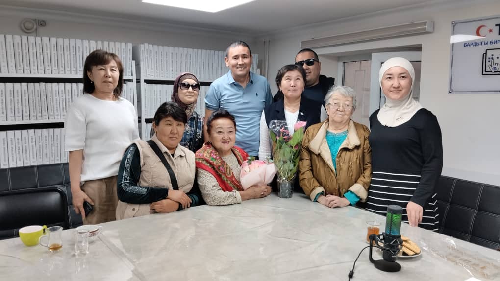 Встреча с народной писательницей Менди Мамазаировой в РСБСГ